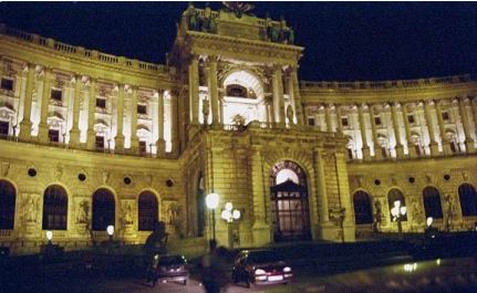 Дворец Хофбург в Вене 